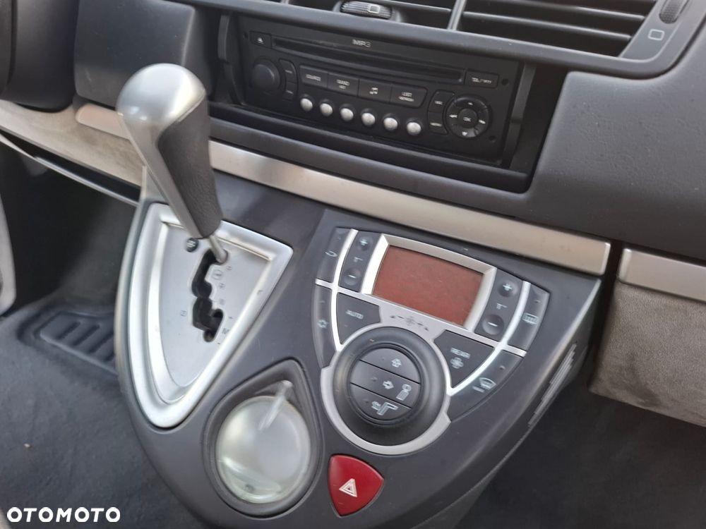 Peugeot 807 140 Automatik Premium - 7