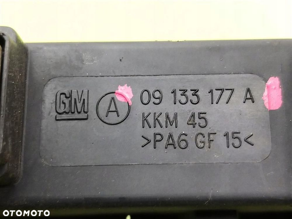 Listwa wtryskiwaczy Opel Astra II G 1998-2009 1,6 16V BENZYNA 09133177A - 4