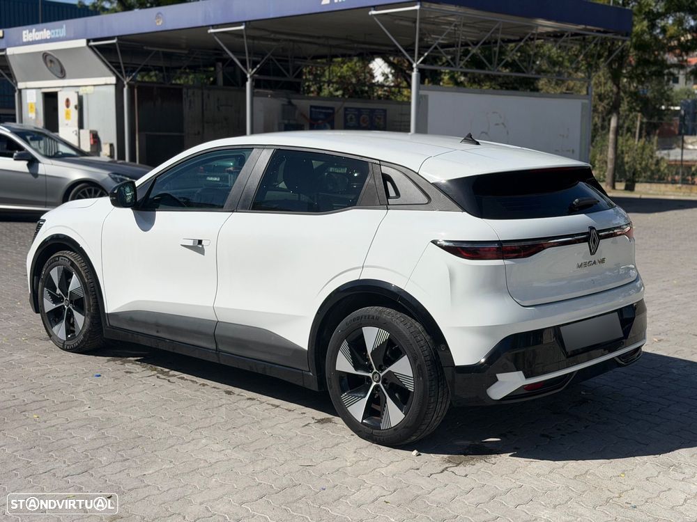 Renault Mégane E-Tech - 5