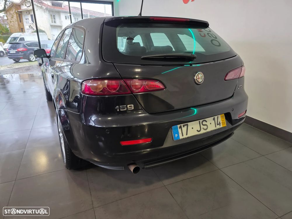 Alfa Romeo 159 Sportwagon 2.0 JTDm Distinctive - 6