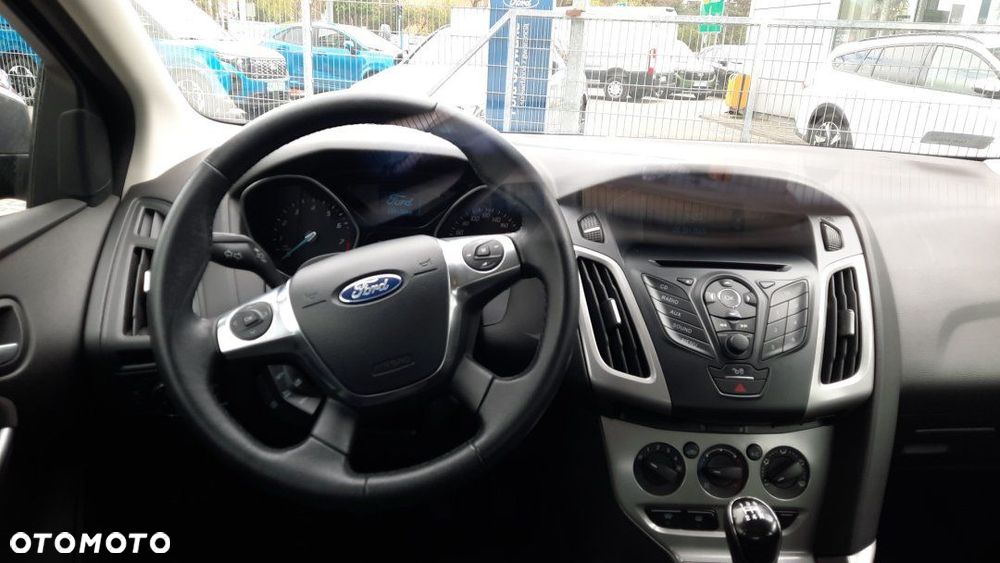 Ford Focus - 12