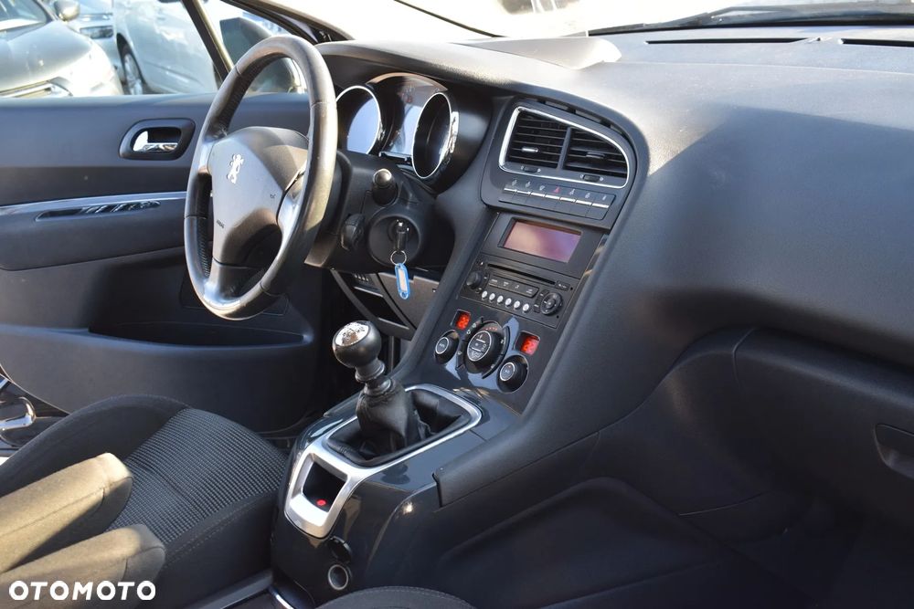 Peugeot 5008 2.0 BlueHDi Active - 13