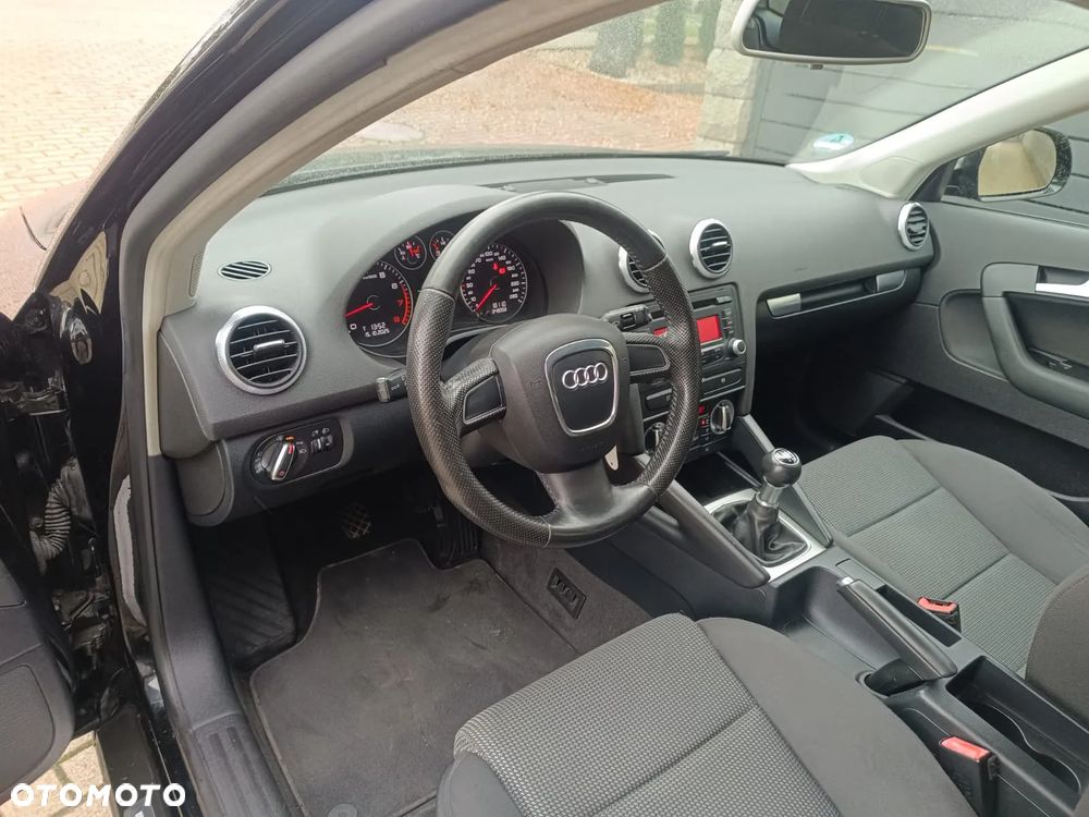 Audi A3 1.8 TFSI Attraction - 8