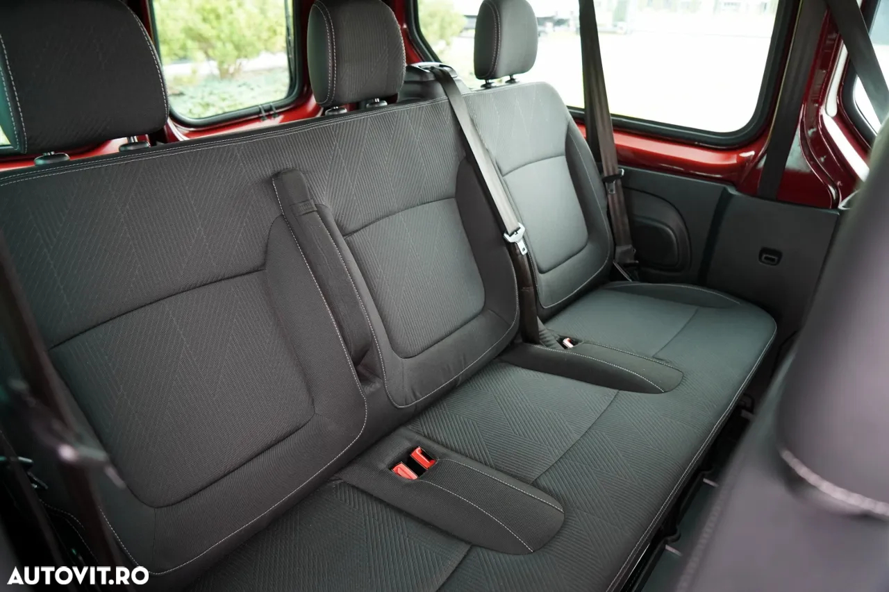 Renault TRAFIC III / AUTOBUZ / 9 LOCURI / 2022 / PRIMUL PROPRIETAR / REVIZAT - 33