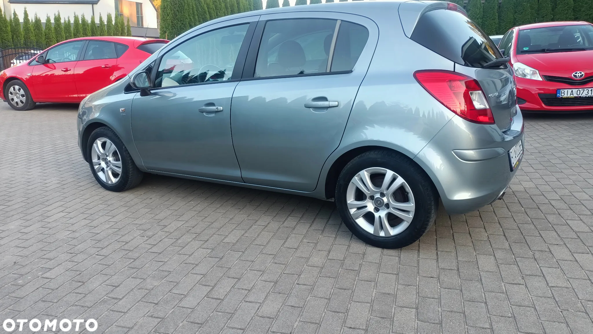 Opel Corsa 1.4 16V Satellite - 5
