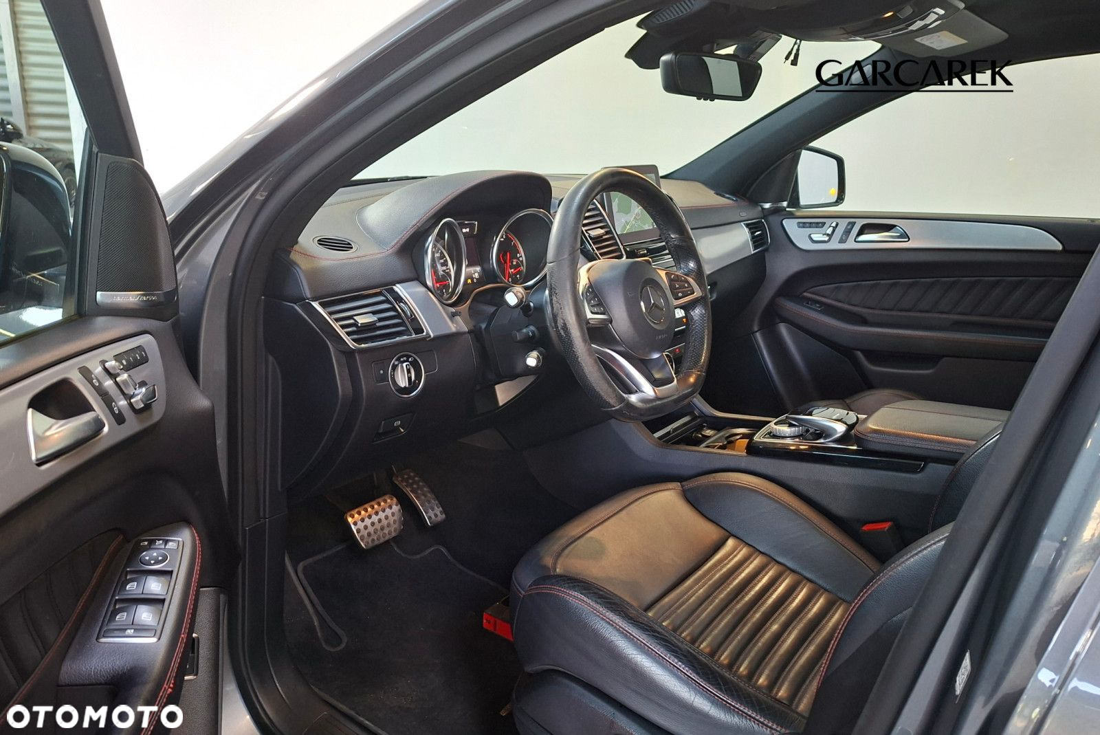 Mercedes-Benz GLE - 13