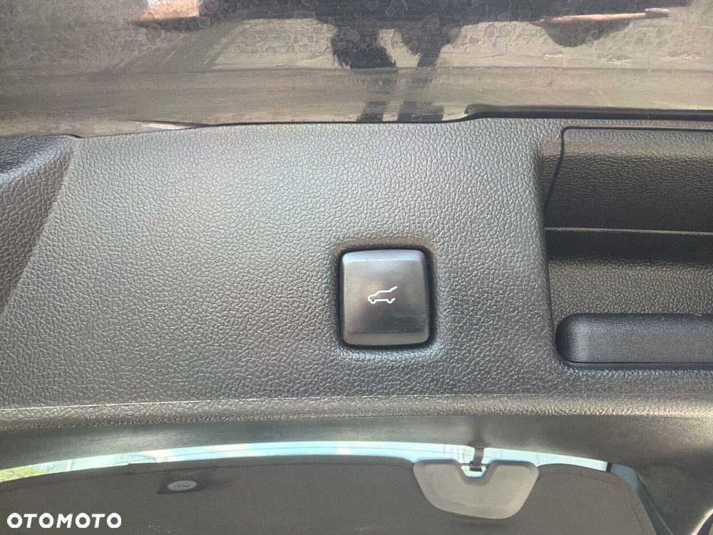 Ford Kuga - 16