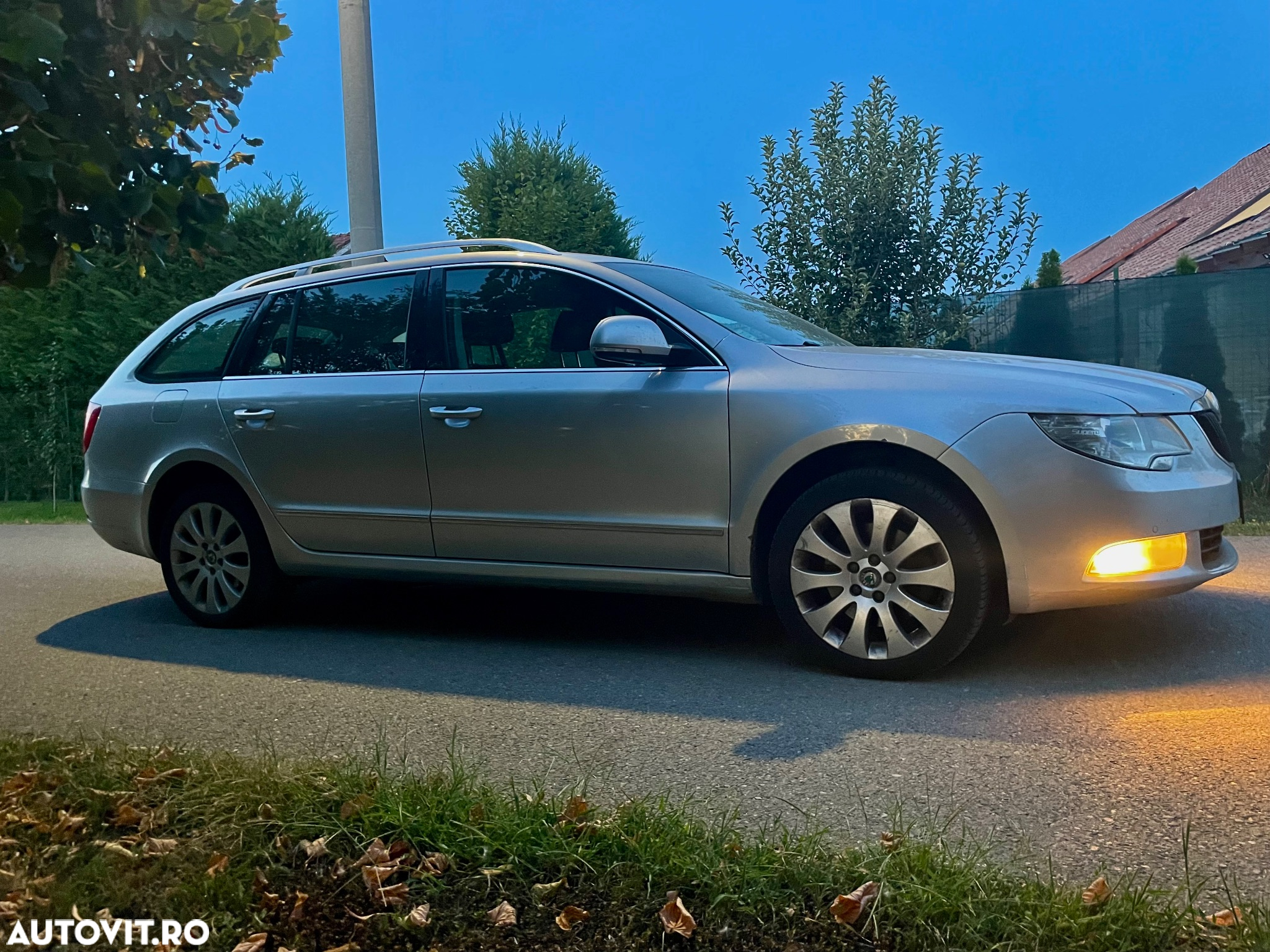 Skoda Superb 2.0 TDI Active 4x4 DSG - 8