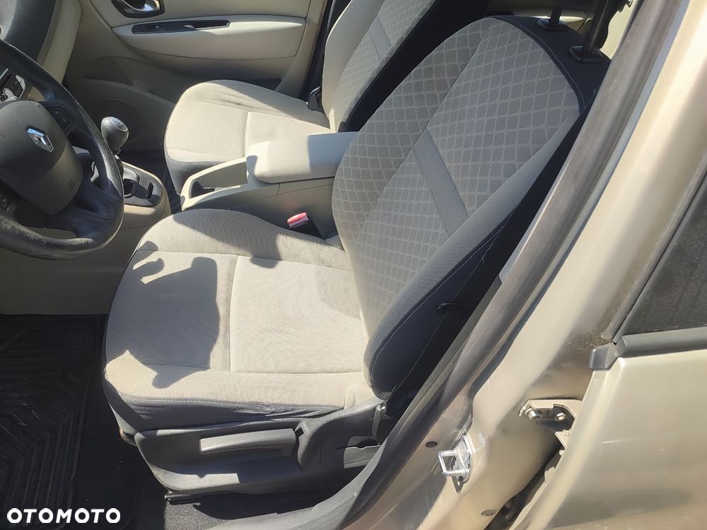 Renault Scenic 1.9 dCi Alize - 7