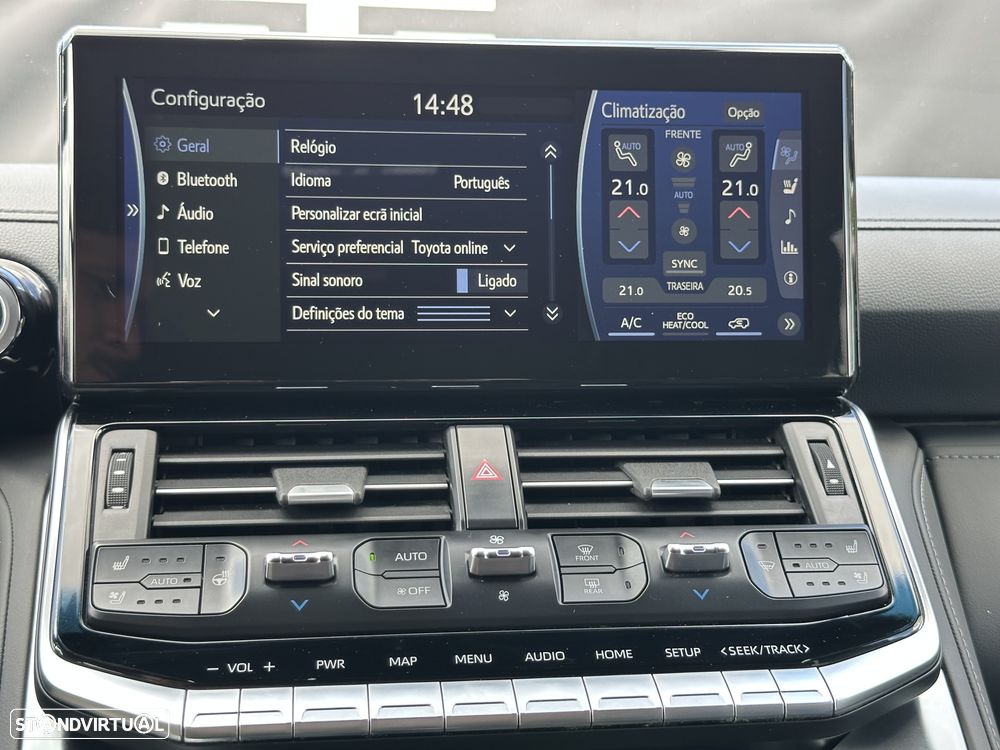 Toyota Land Cruiser 300 70th Anniversary - 30