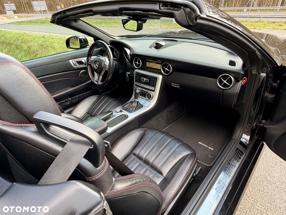 Mercedes-Benz SLK 350 (BlueEFFICIENCY) 7G-TRONIC CarbonLOOK Edition - 18