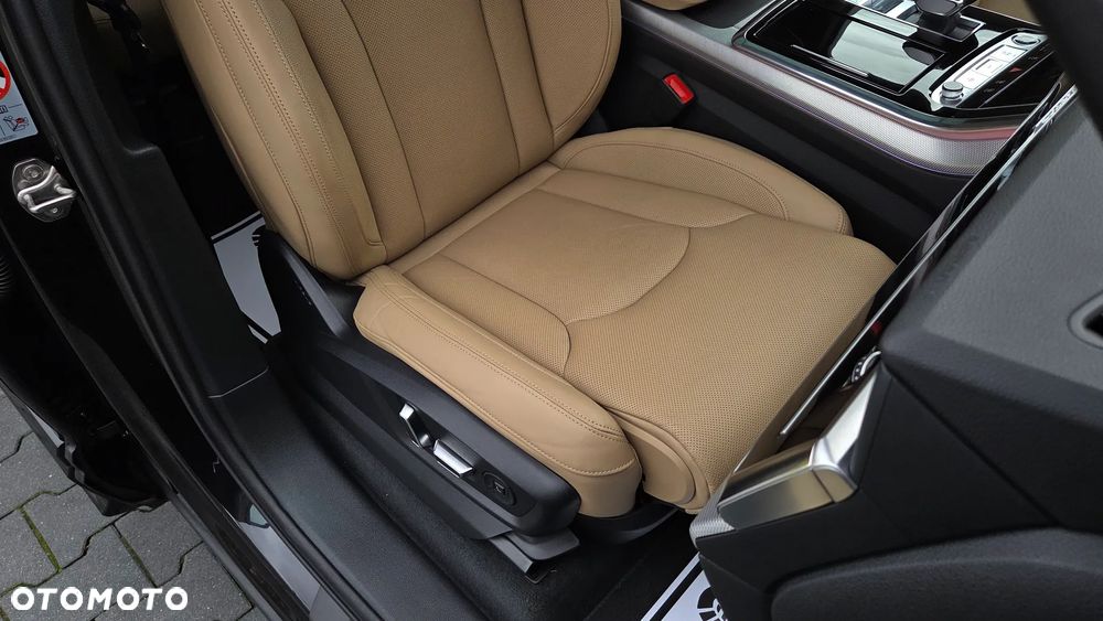 Audi Q7 55 TFSI e Quattro S Line Tiptr - 11