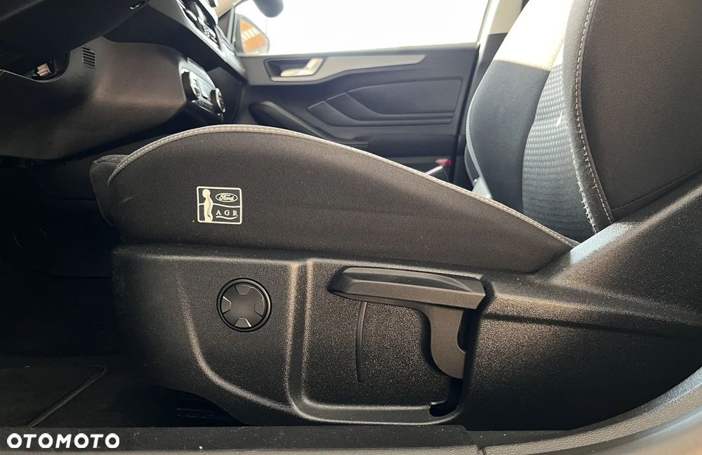 Ford Focus 1.5 EcoBlue Titanium - 21