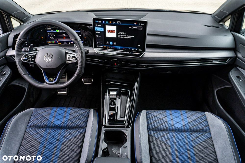 Volkswagen Golf - 23