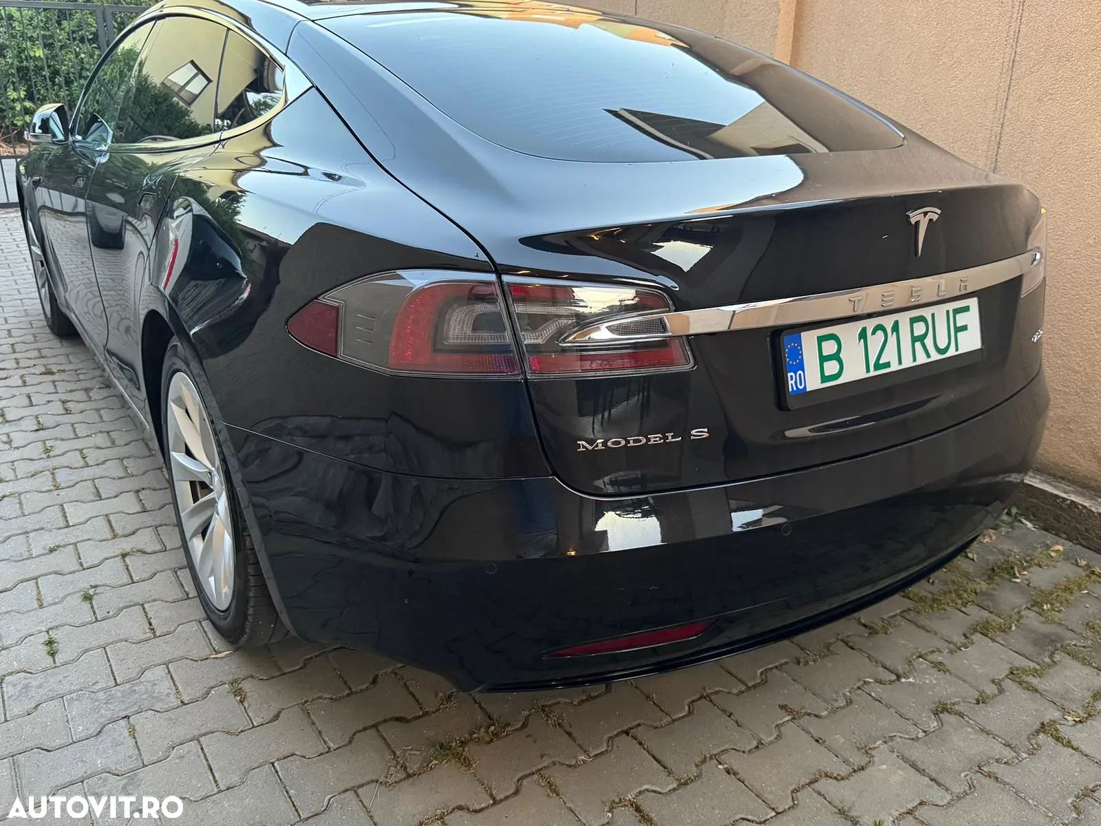 Tesla Model S Dual Motor Allradantrieb - 6
