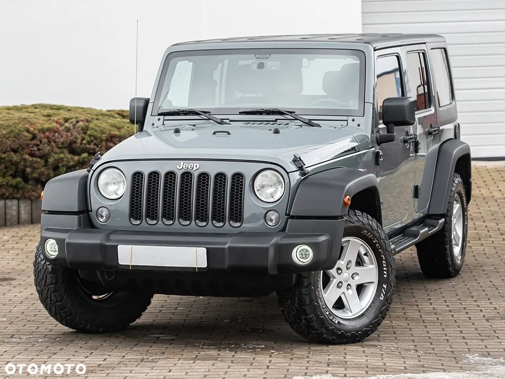 Jeep Wrangler - 5