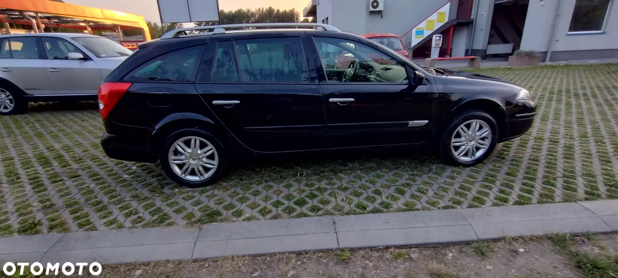 Renault Laguna 2.0 Turbo Initiale - 11