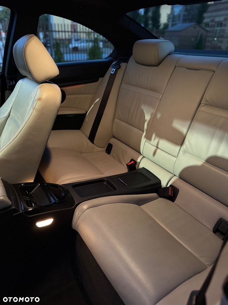 BMW Seria 3 320d - 14