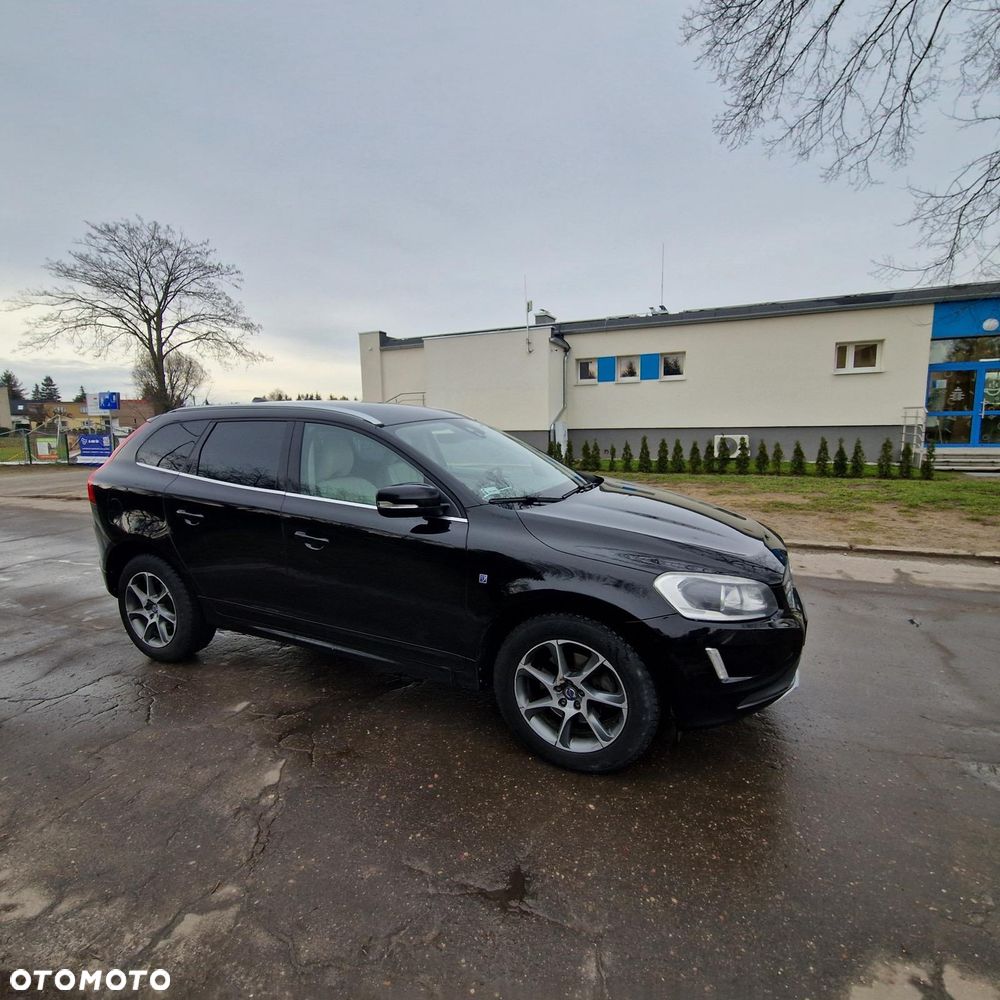 Volvo XC 60 D4 Drive-E Ocean Race - 8