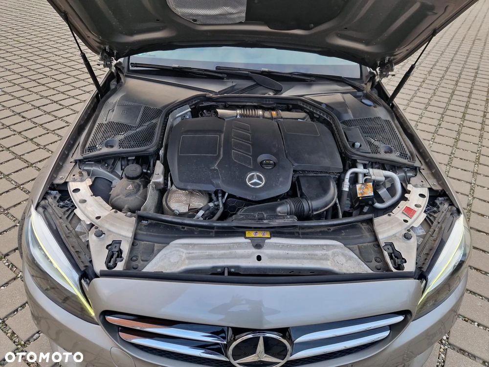 Mercedes-Benz Klasa C 220 d 9G-TRONIC - 19