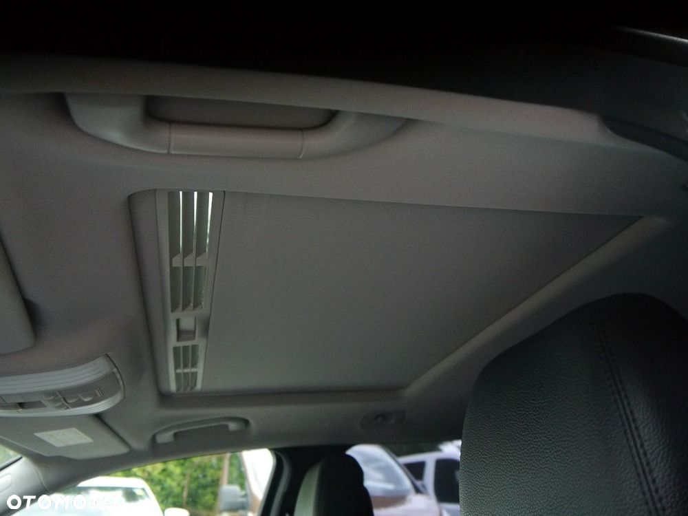 Mercedes-Benz Klasa E 200 CGI BlueEFFICIENCY 7G-TRONIC Avantgarde - 20