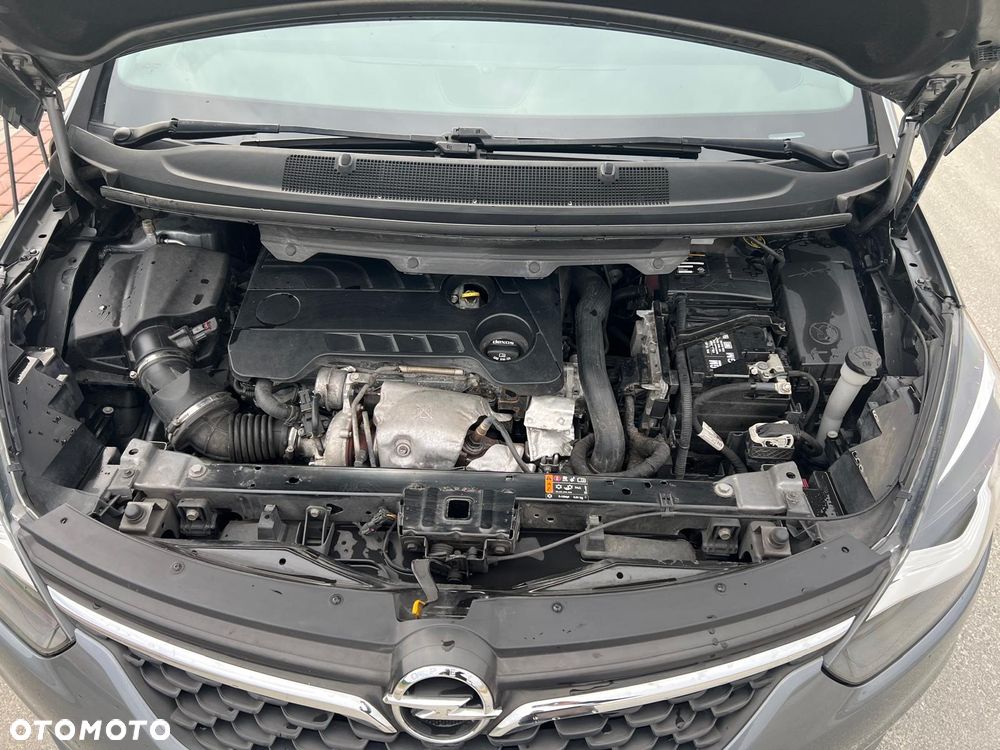 Opel Zafira 1.6 T Plus S&S - 17