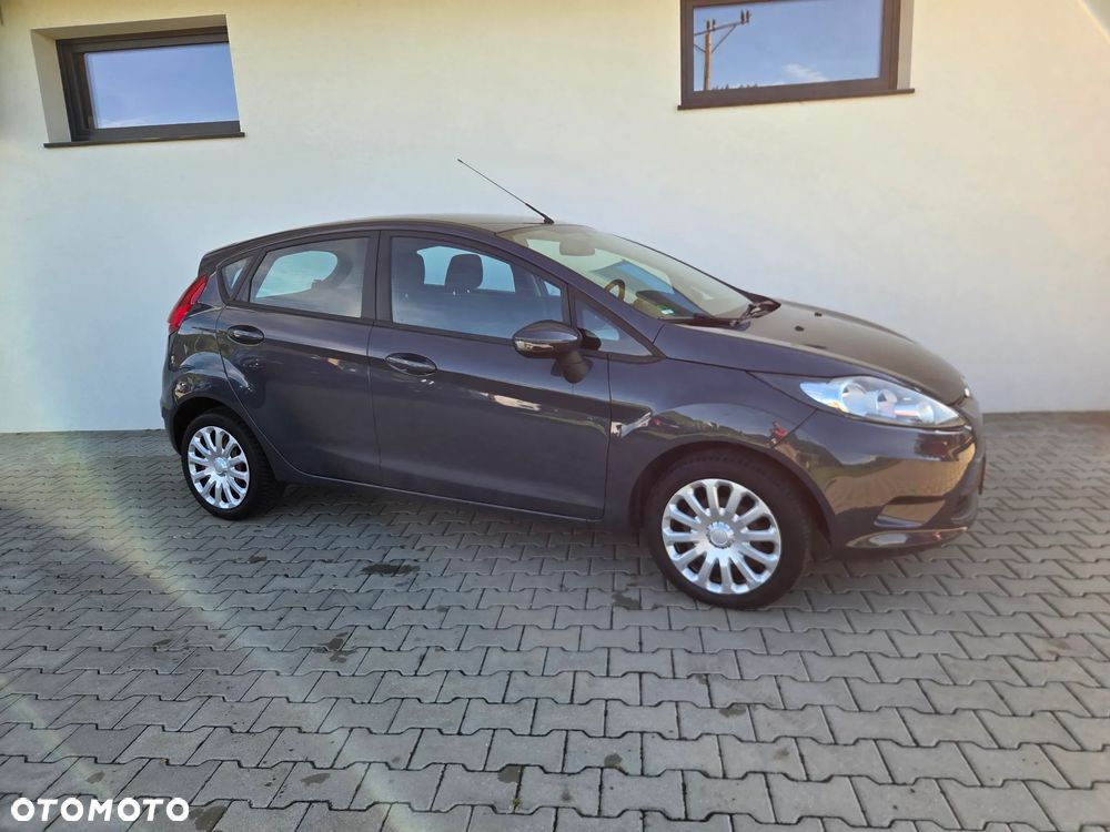 Ford Fiesta - 15