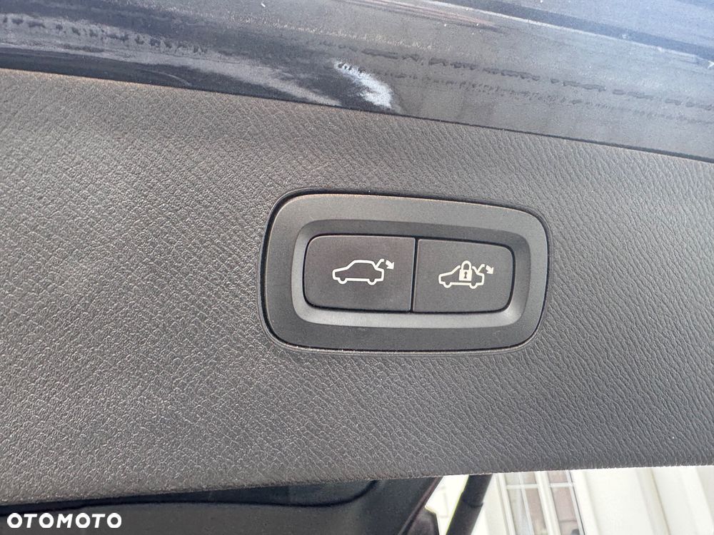 Volvo XC 90 - 28