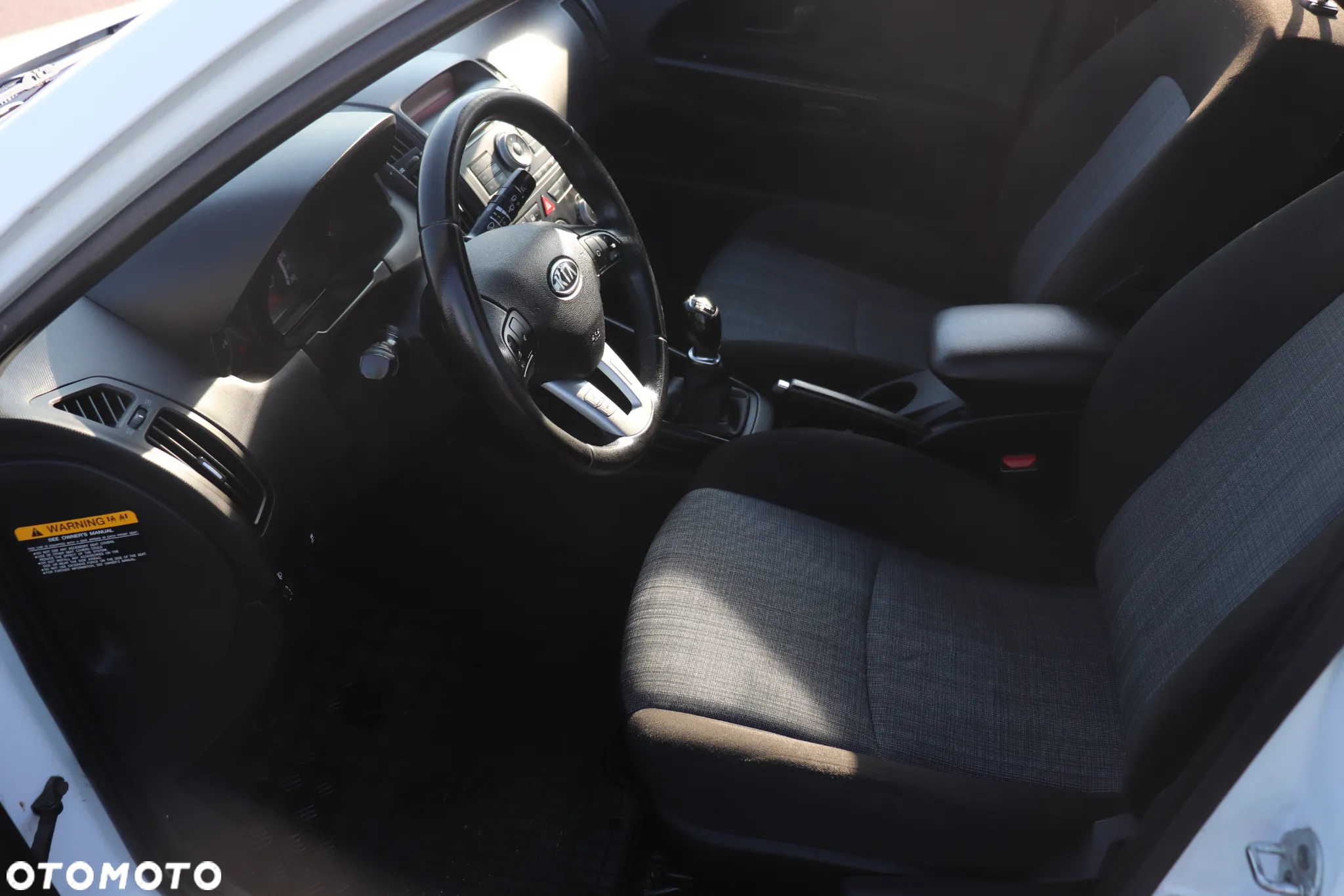 Kia Ceed 1.4 CVVT Attract - 23