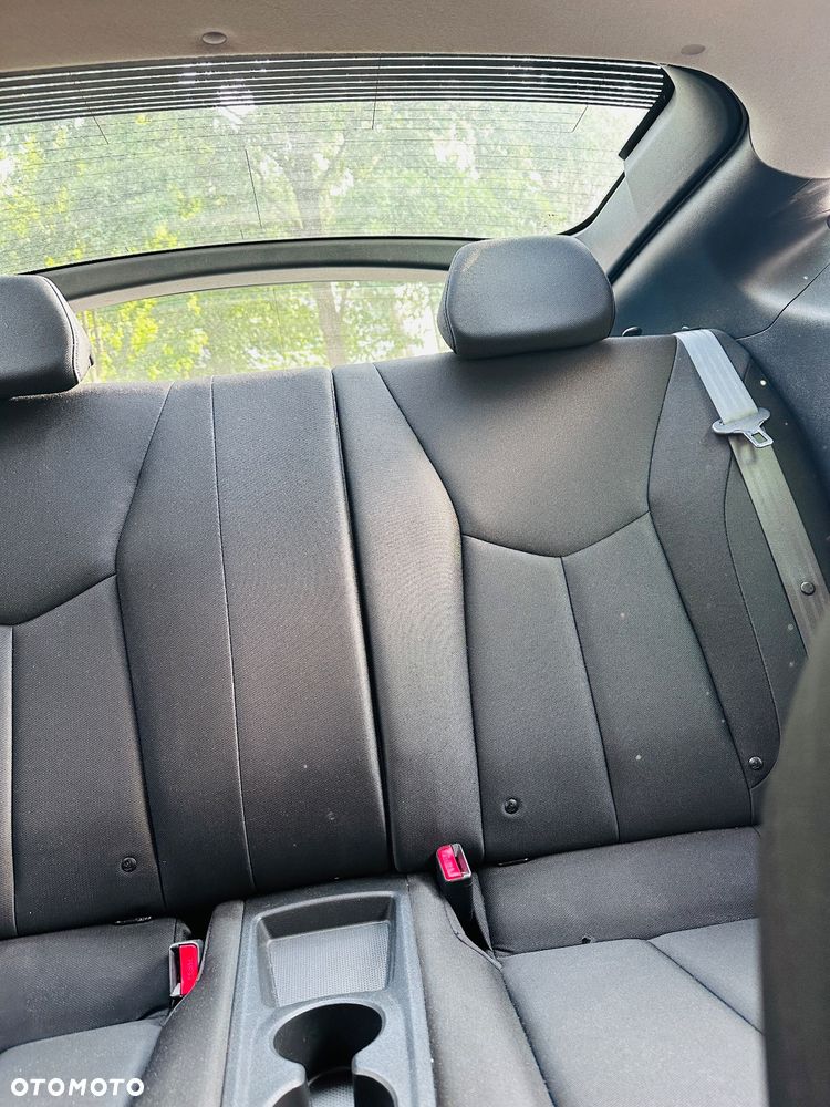 Hyundai Veloster 1.6 Style - 10