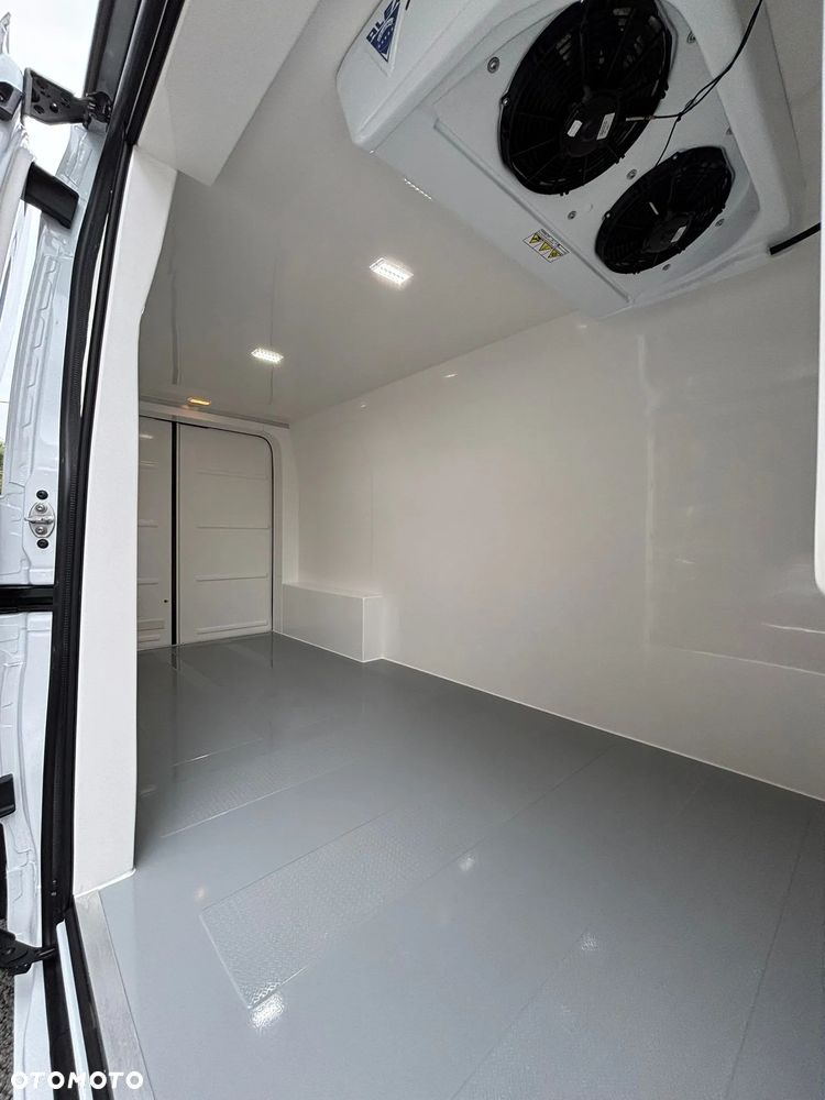 Renault Master L3H2 Furgon Izoterma - 7