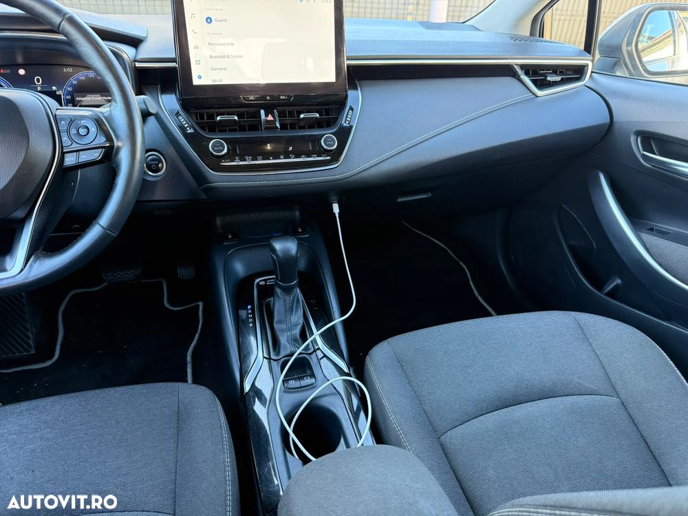 Toyota Corolla 1.8 HSD Business - 11