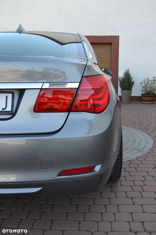 BMW Seria 7 730d - 14