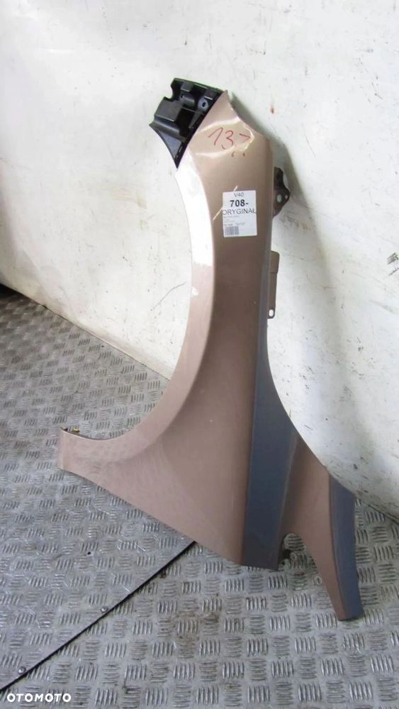 VOLVO V40 II BŁOTNIK LEWY PRZÓD 708- 12-17 - 1