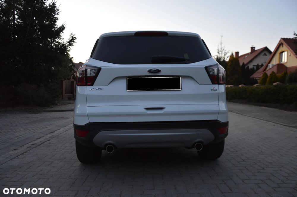 Ford Kuga 2.0 TDCi 2x4 Titanium - 13