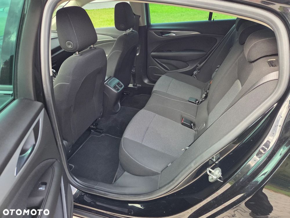 Opel Insignia 1.5 T Innovation S&S Eco - 25