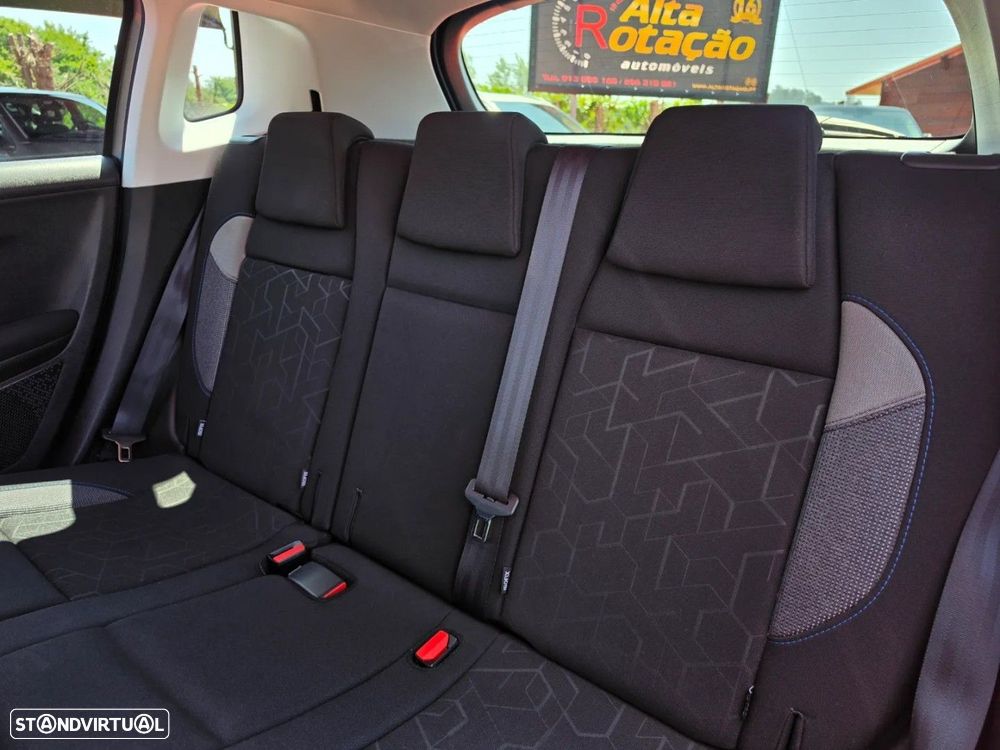 Peugeot 2008 1.2 PureTech Signature - 10