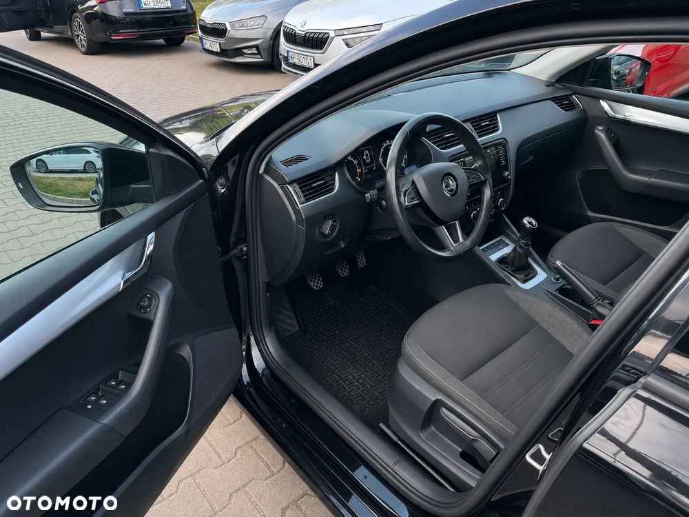 Skoda Octavia 1.4 TSI Business - 6