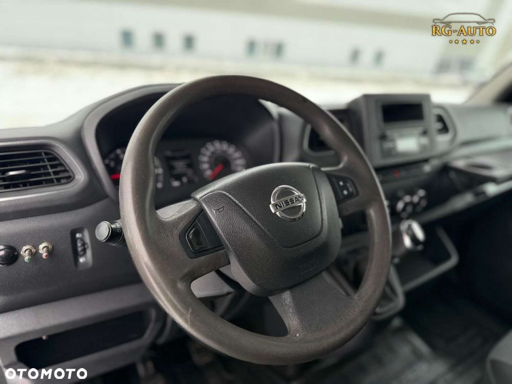 Nissan NV400 - 34