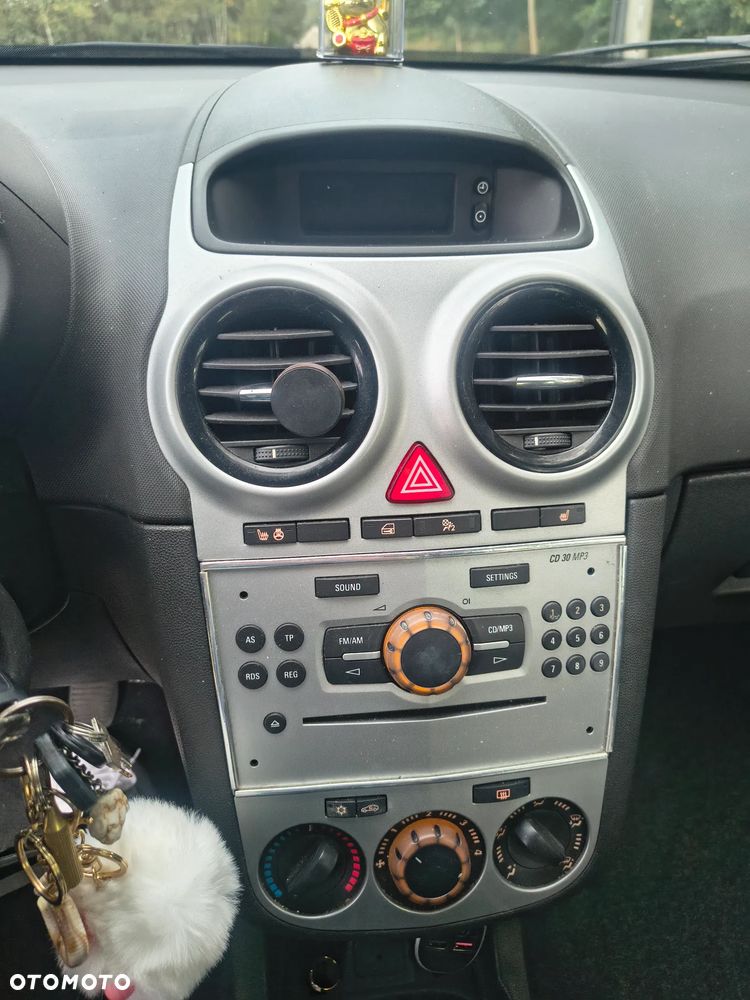 Opel Corsa - 12
