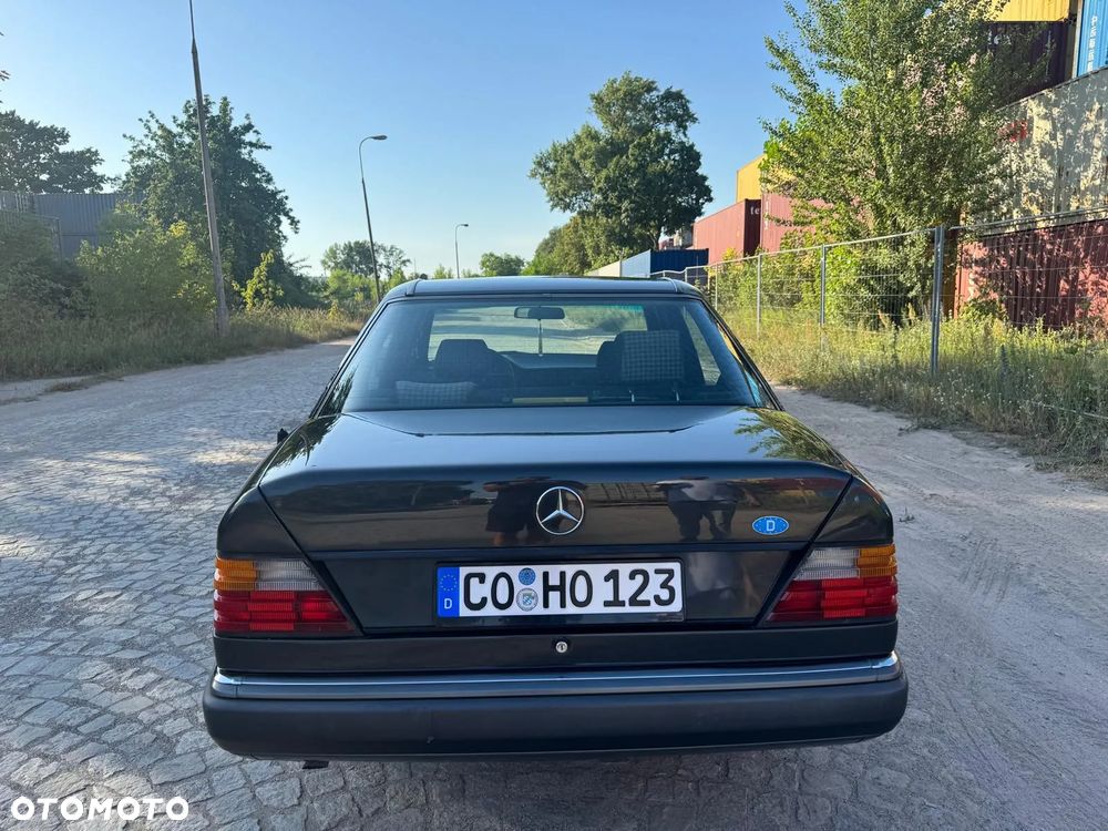 Mercedes-Benz W124 (1984-1993) - 7
