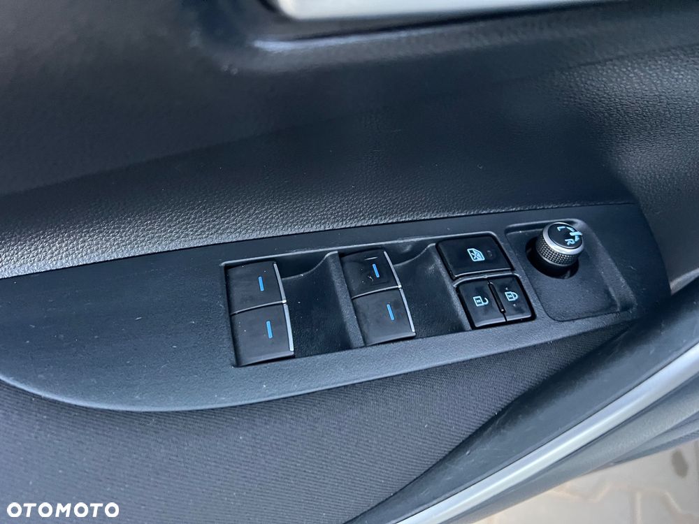 Toyota Corolla 1.8 Hybrid GPF Comfort - 12