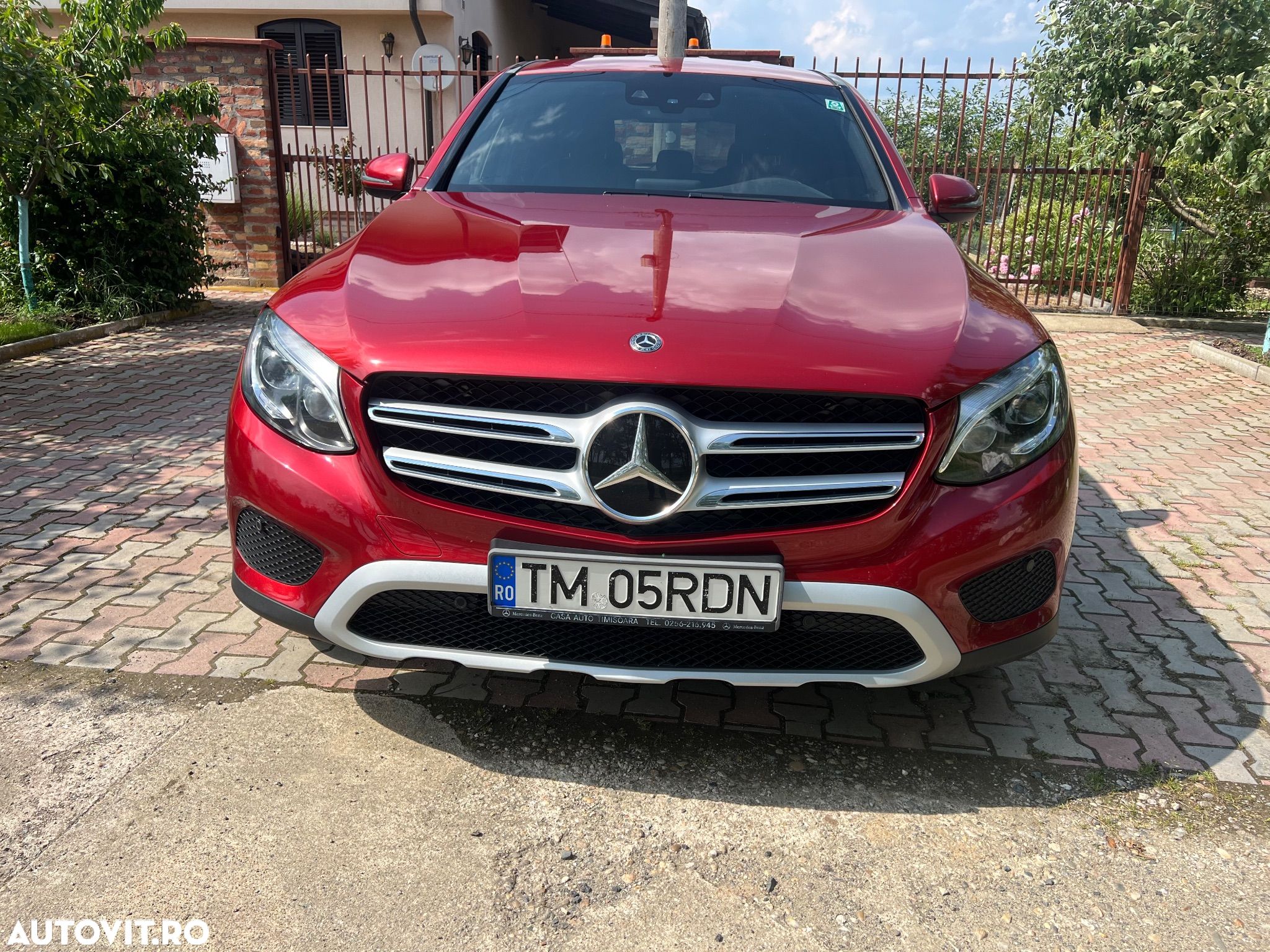 Mercedes-Benz GLC 250 4MATIC - 1
