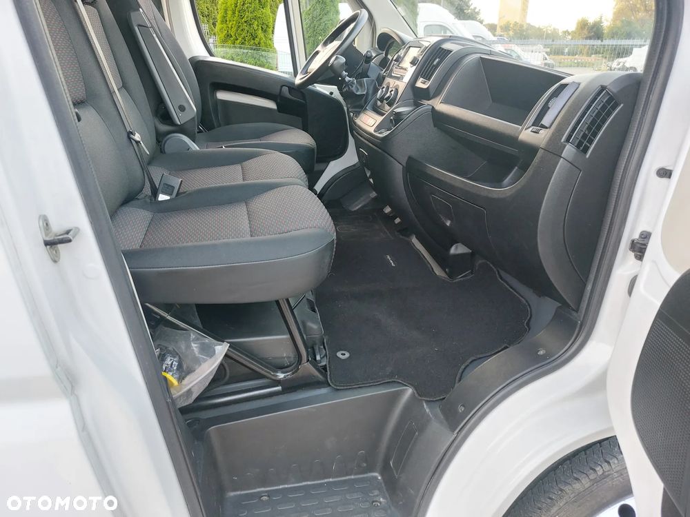 Opel movano - 10