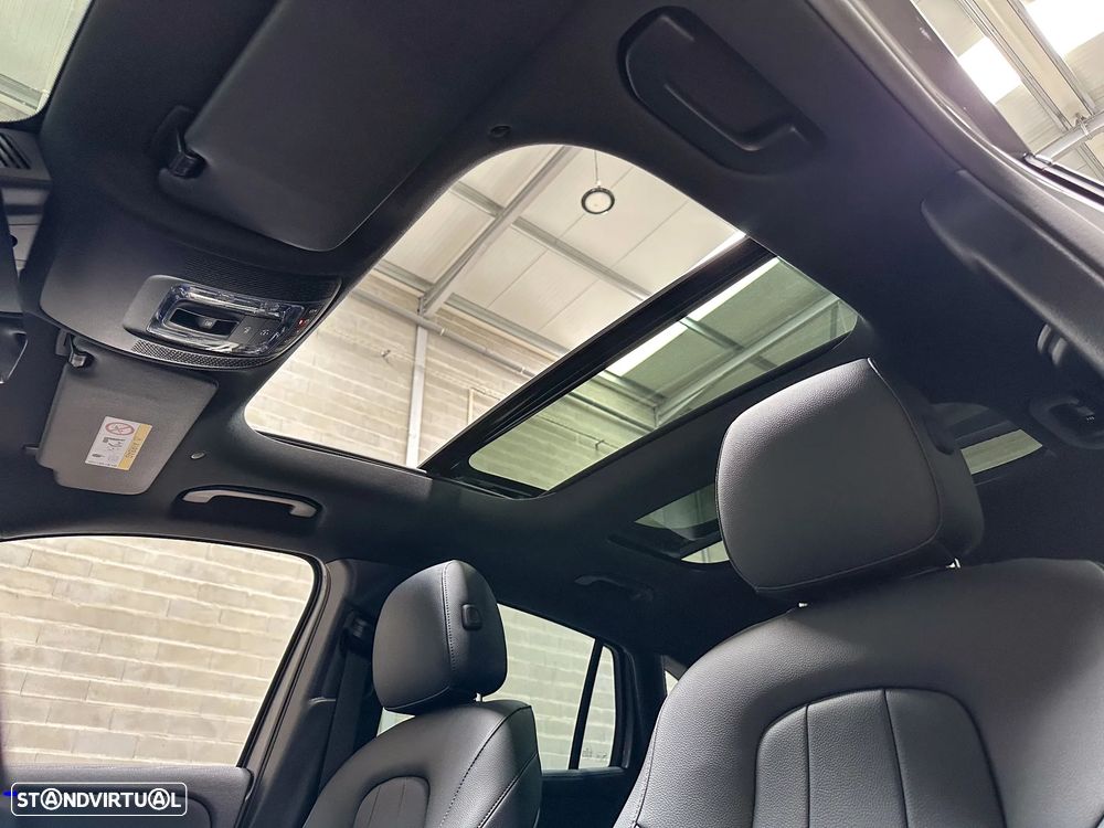 Mercedes-Benz GLA 250 e 8G-DCT Progressive — fotografia 2
