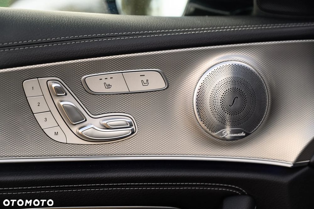 Mercedes-Benz Klasa E 220 d 4-Matic 9G-TRONIC - 24