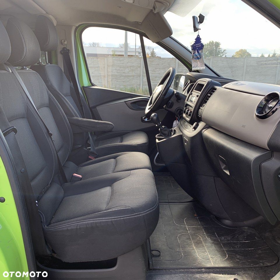 Renault Trafic - 15