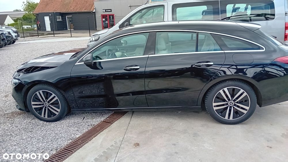 Mercedes-Benz CLA 200 d 4Matic 8G-DCT - 11
