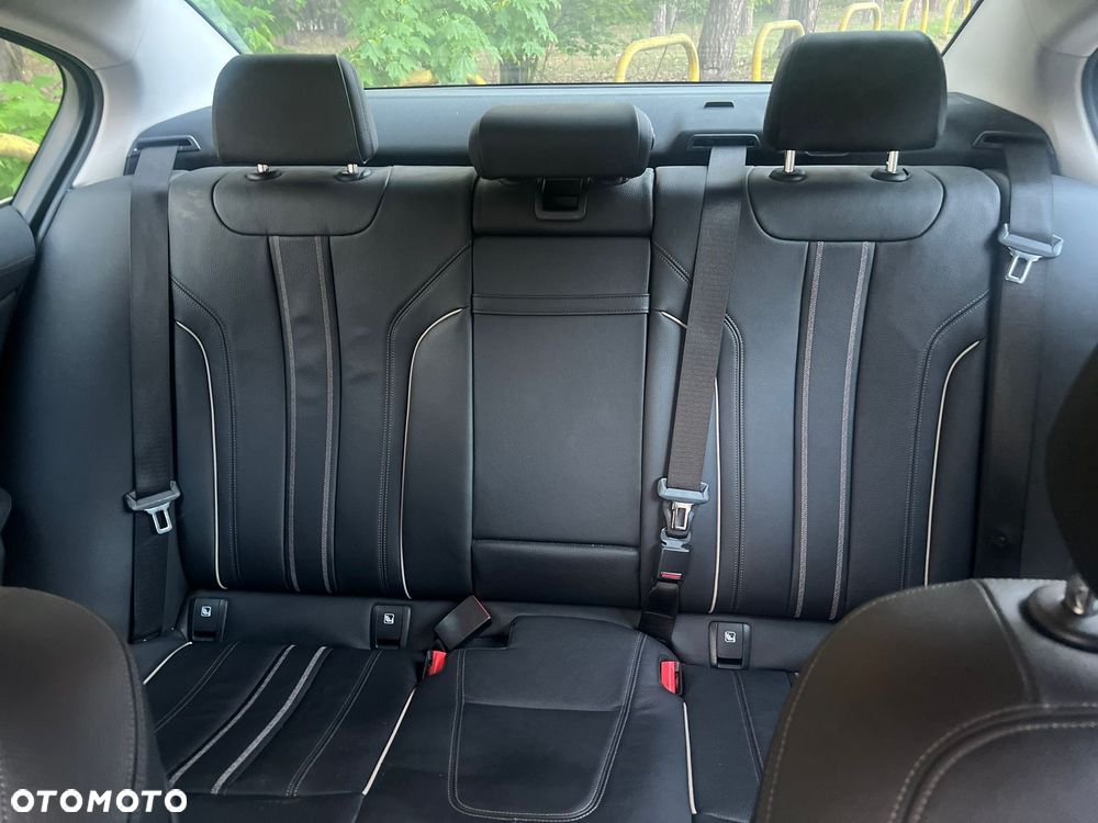 BMW Seria 5 530e iPerformance GPF Luxury Line - 16