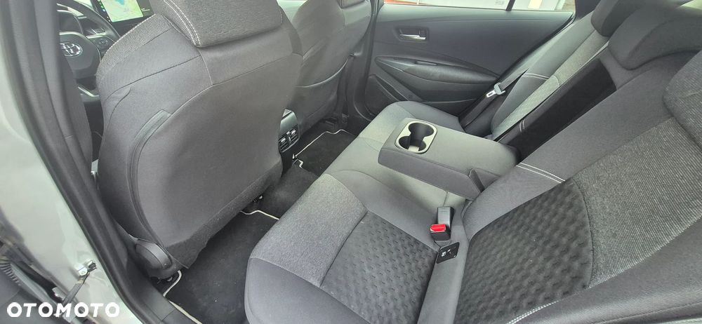 Toyota Corolla - 12